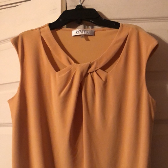 Kasper -Medium Twist Neck Gold/ Mustard- Sleeveless Blouse - Picture 2 of 6